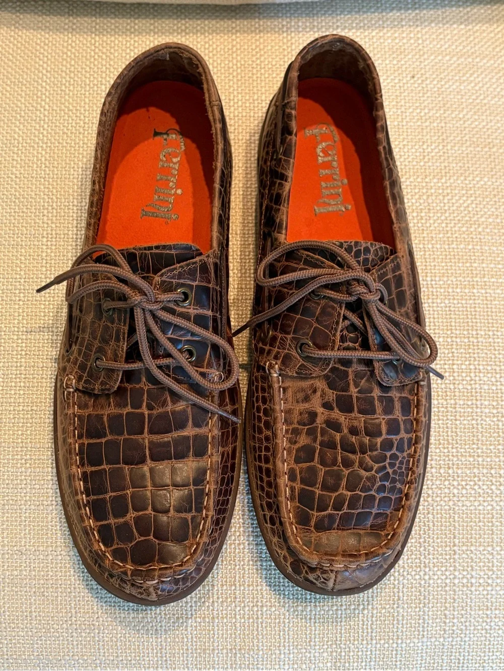 Ferrini Men’s Brown Leather Croc Embossed with Tie Boat Shoes Size 10